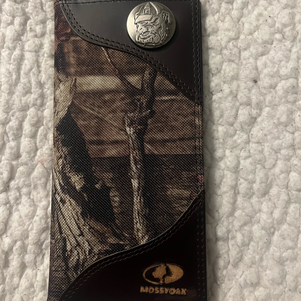 Georgia bulldogs long wallet brand new. Zep-Pro